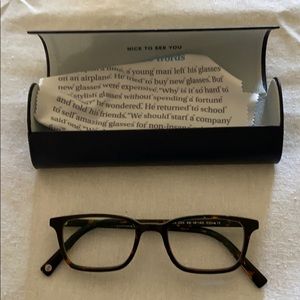 Warby Parker Oliver on whiskey tortoise